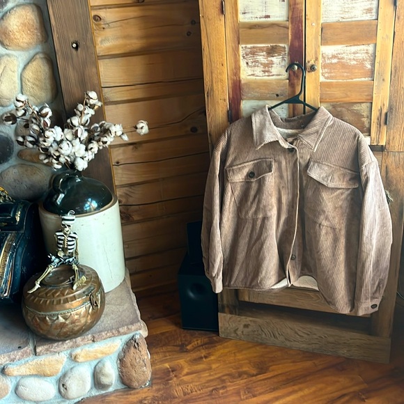 cisono Jackets & Blazers - Brown Textured Jacket. BNWOT. Very warm thick Jacket.